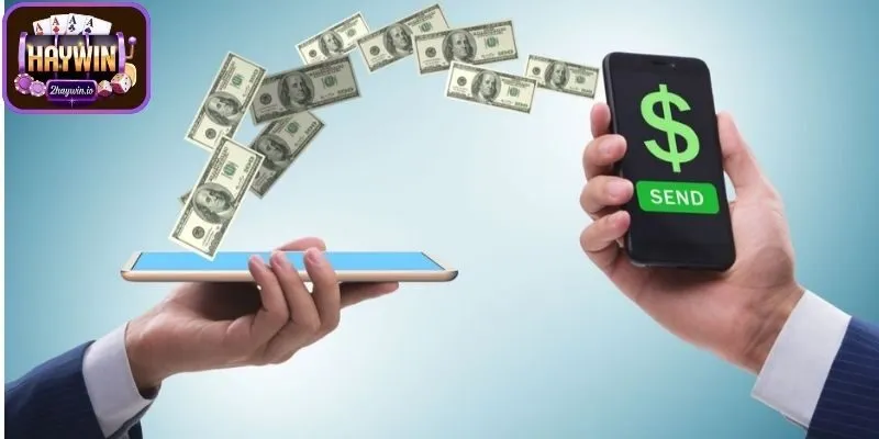 Hệ thống quà tặng giá trị cao cho người dùng chuyển quỹ