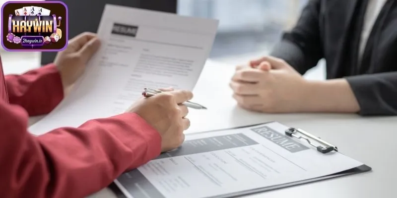 Những chính sách đãi ngộ kếch xù cho ứng viên